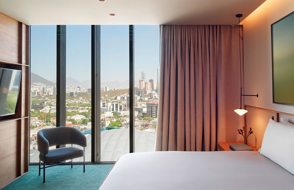 Suite King Corner: habitación de lujo en Monterrey con vistas panóramicas